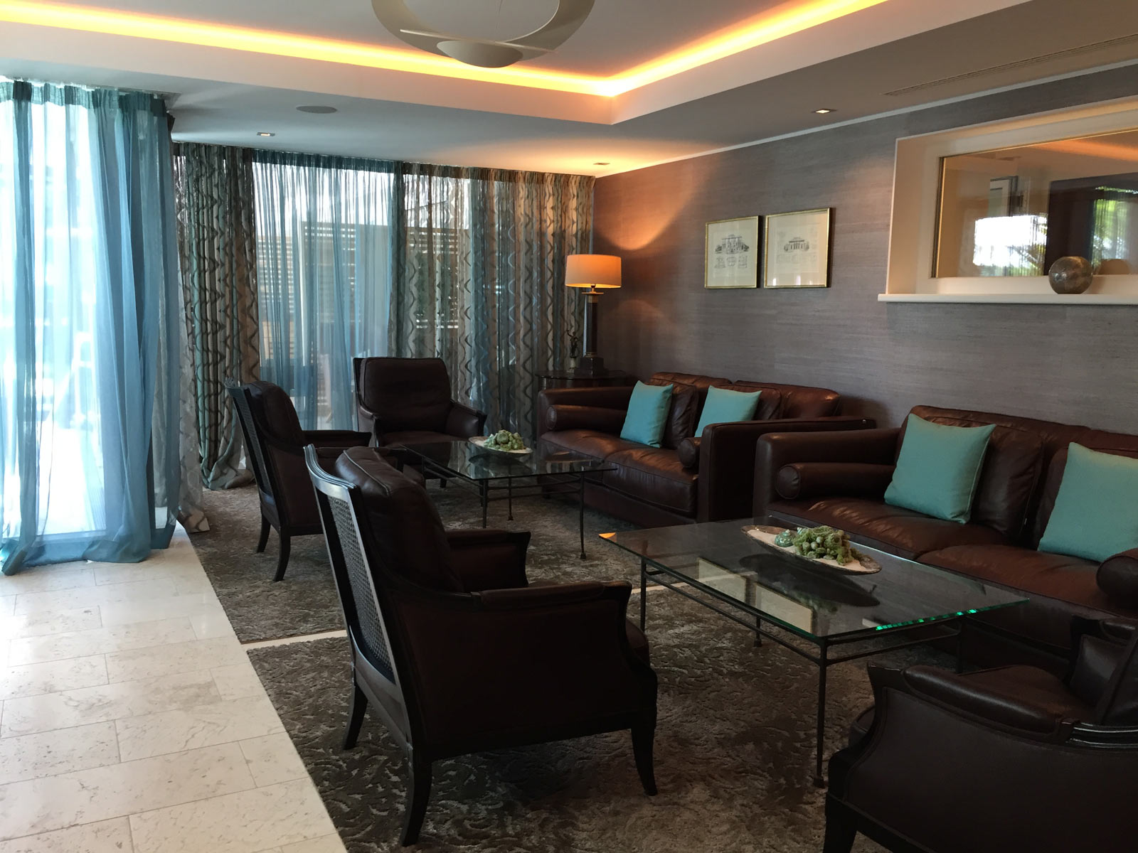 Bibliothek / Leseraum